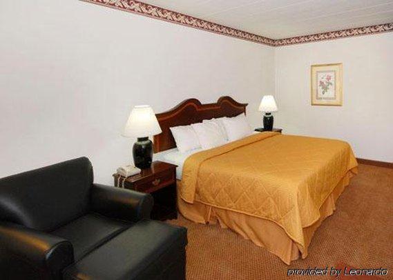 Quality Inn North Yellow Tavern Bilik gambar